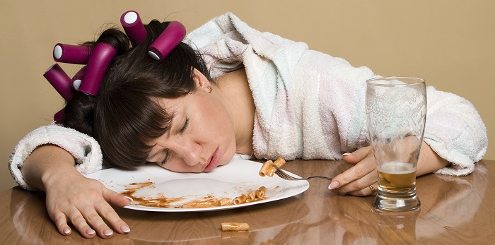 Il legame fra la carenza di sonno e la voglia di cibo&nbsp;spazzatura